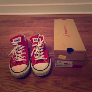 Red Converse Size 8 with box
